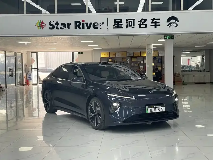 NIO ET7