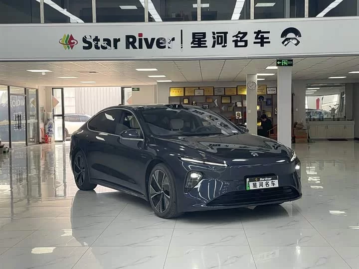 NIO ET7