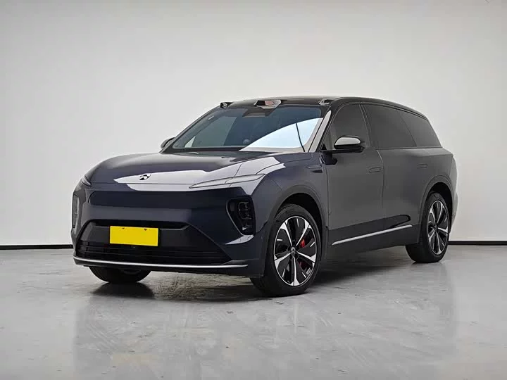 NIO ES8