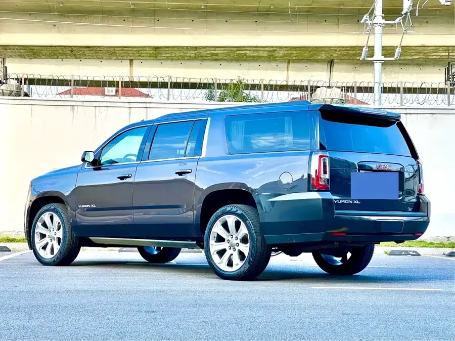 GMC YUKON