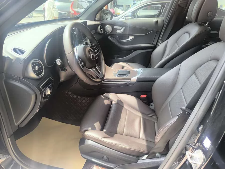 Mercedes Benz GLC