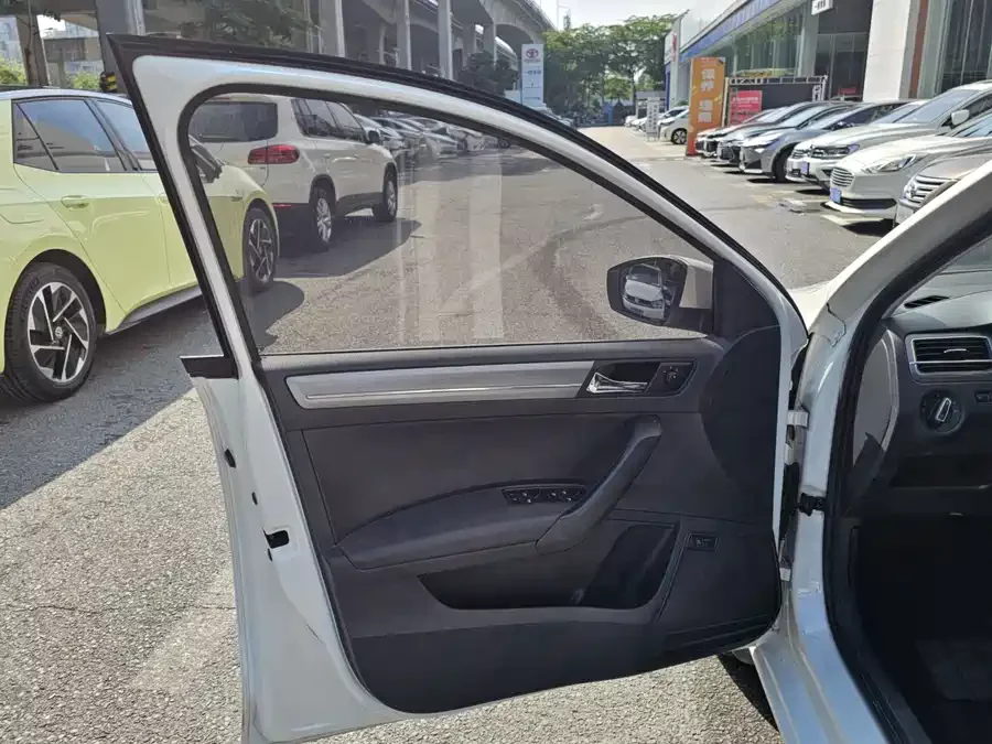 Volkswagen Santana