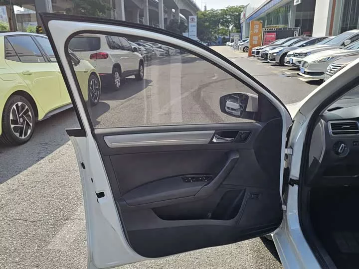 Volkswagen Santana