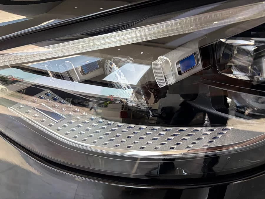 Mercedes Benz Maybach S-Class