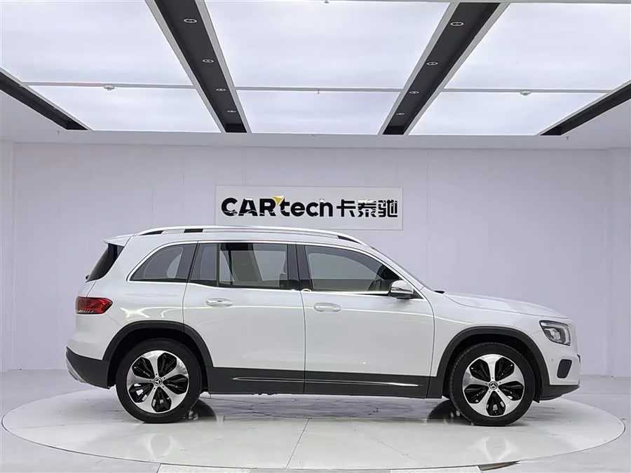 Mercedes Benz GLB