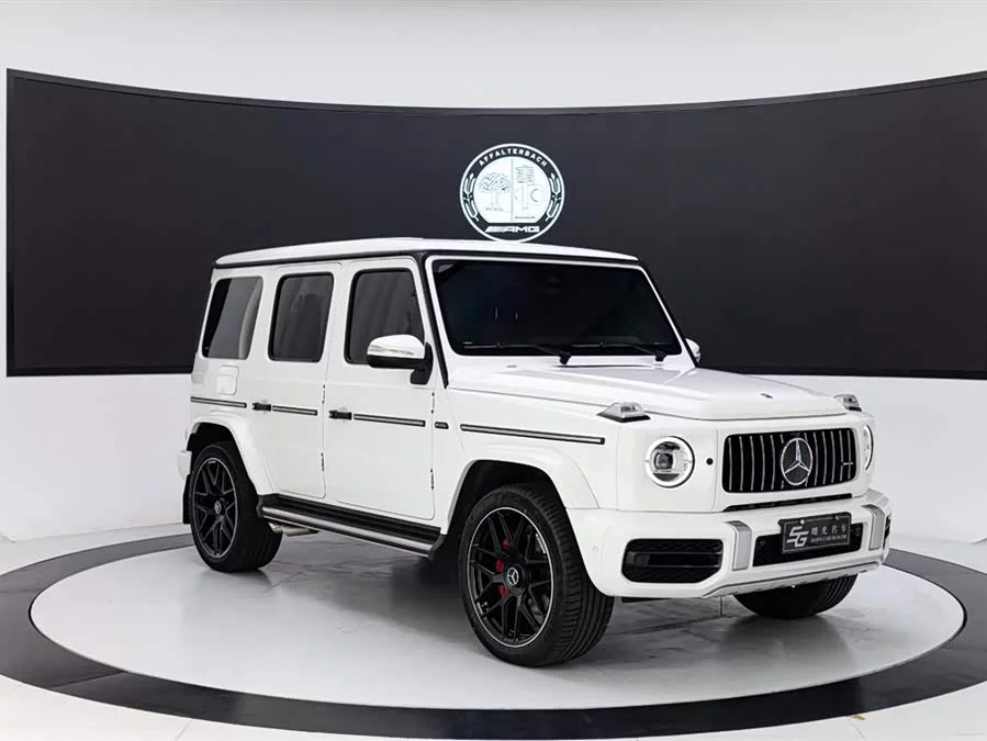 Mercedes Benz G-rated
