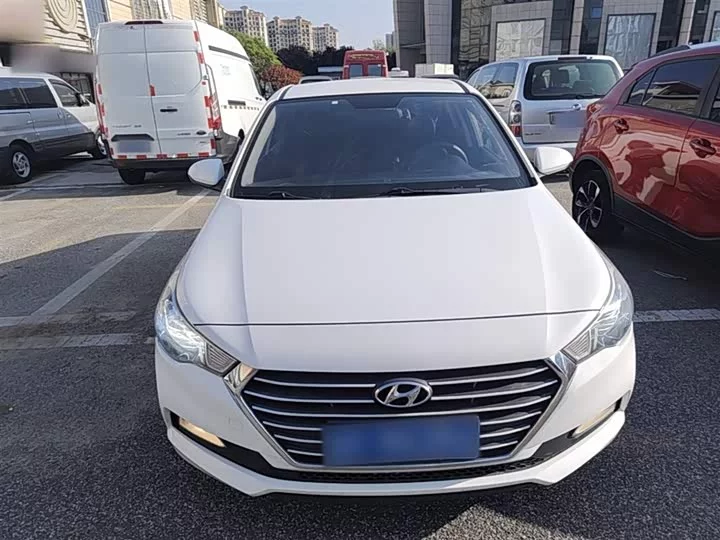 Hyundai Accept
