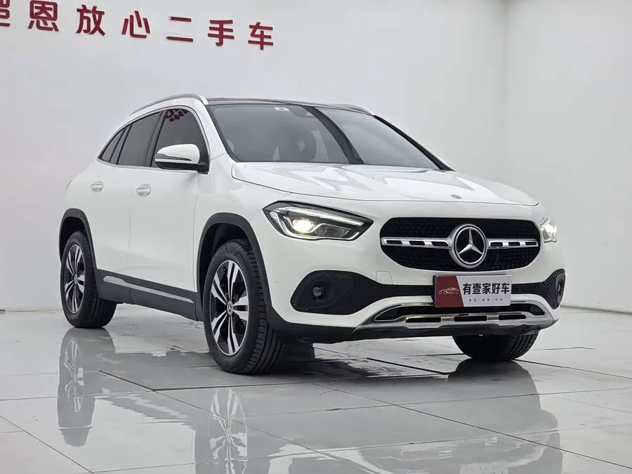Mercedes Benz GLA