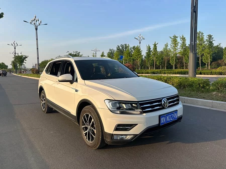 Volkswagen Tiguan L