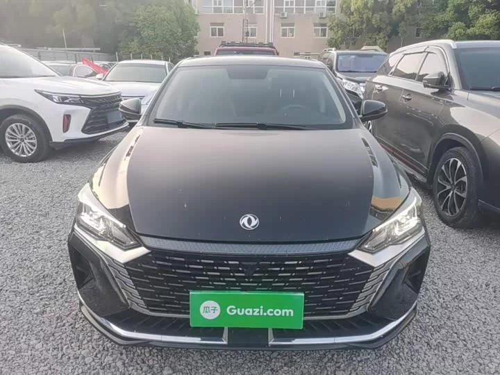 Dongfeng Yixuan MAX