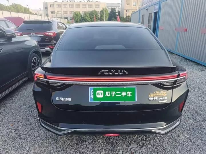 Dongfeng Yixuan MAX