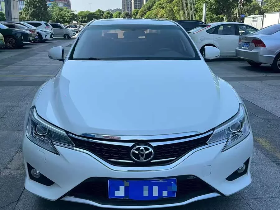Toyota Reiz