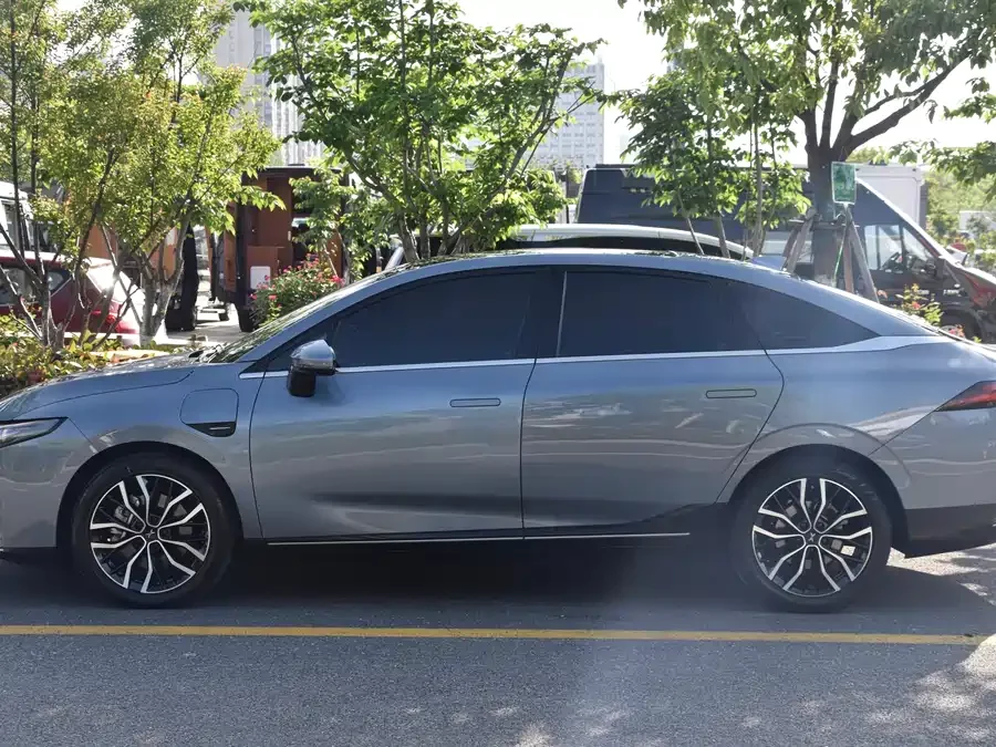 Xpeng P5