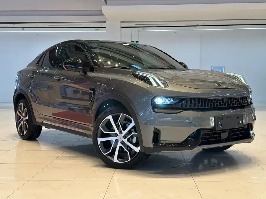 Lynk & Co 05