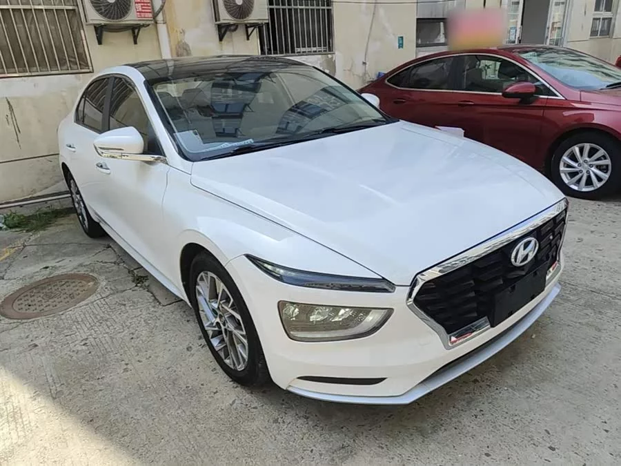 Hyundai Mistra