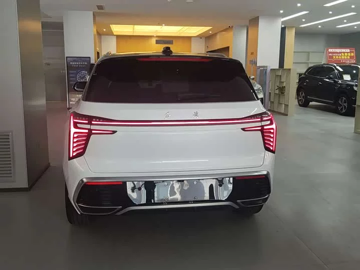 Hongqi HS3