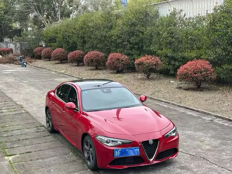 Alfa Romeo Giulia