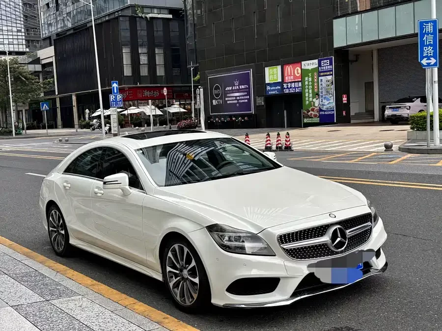 Mercedes Benz CLS
