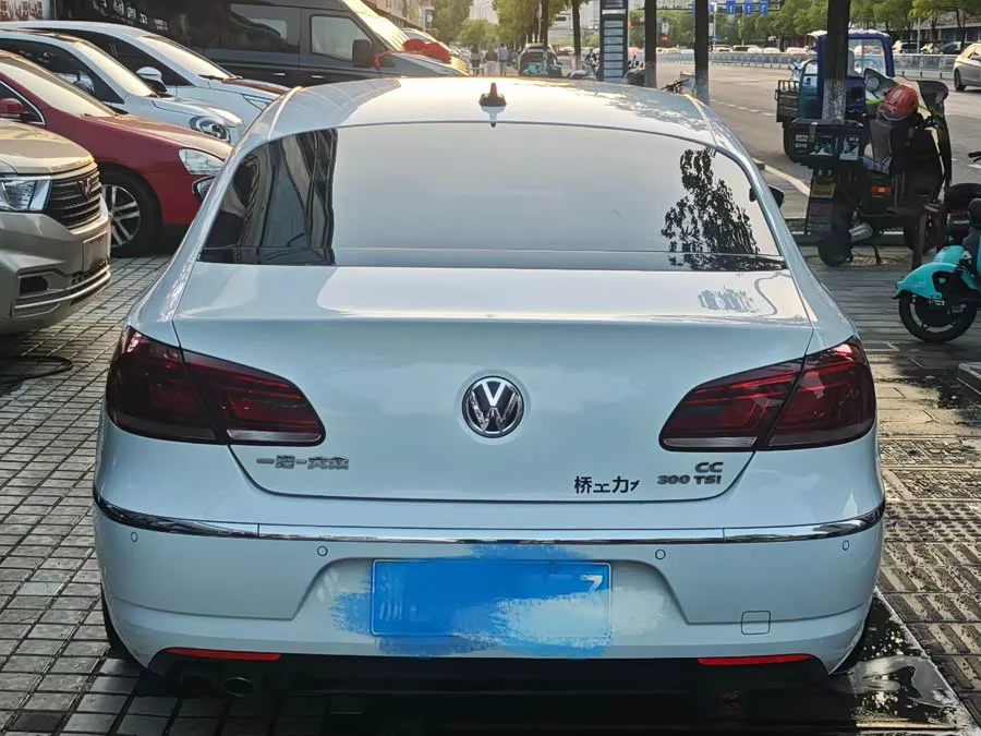 Volkswagen FAW- CC