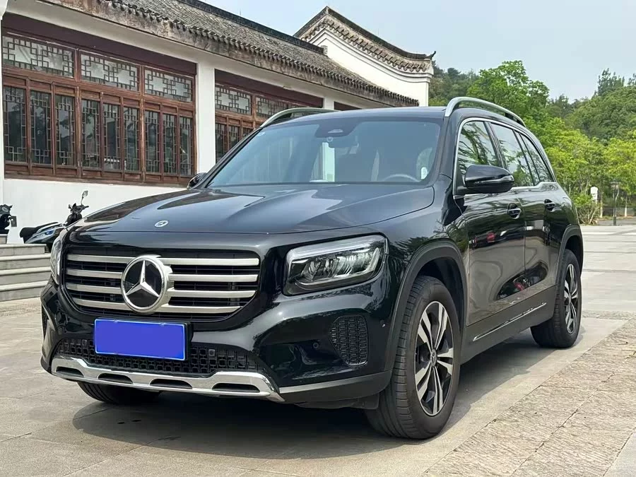 Mercedes Benz GLB