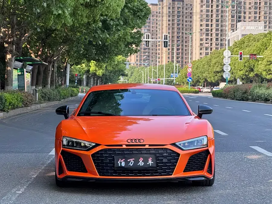 Audi R8