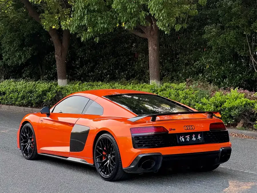Audi R8