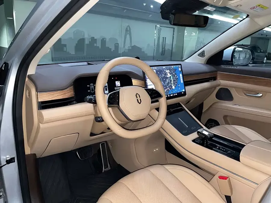 AITO Wenjie M7