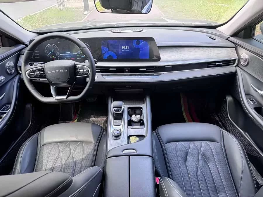 Chery Arrizo 8