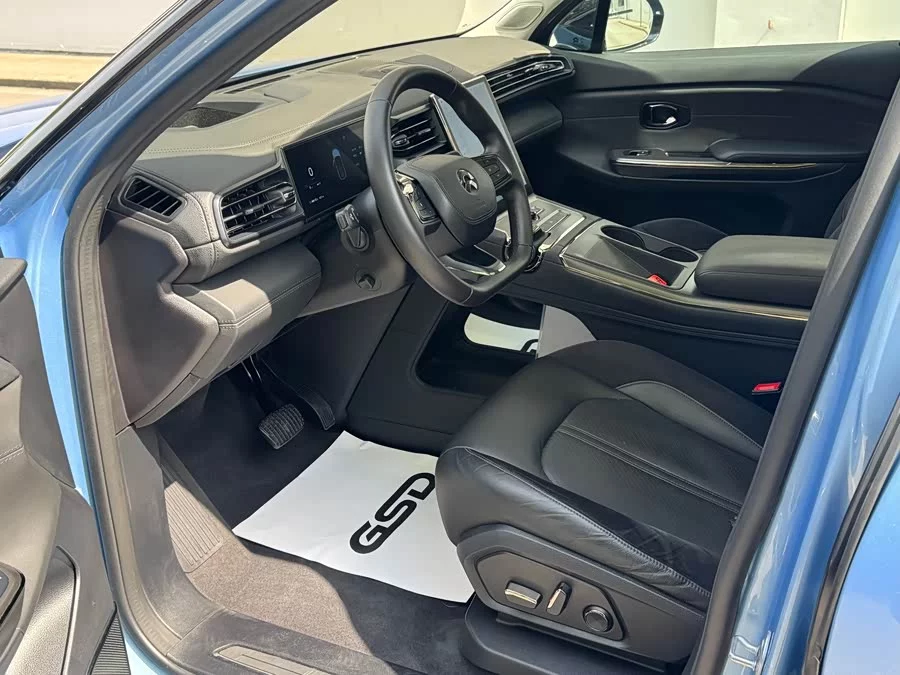 NIO ES6