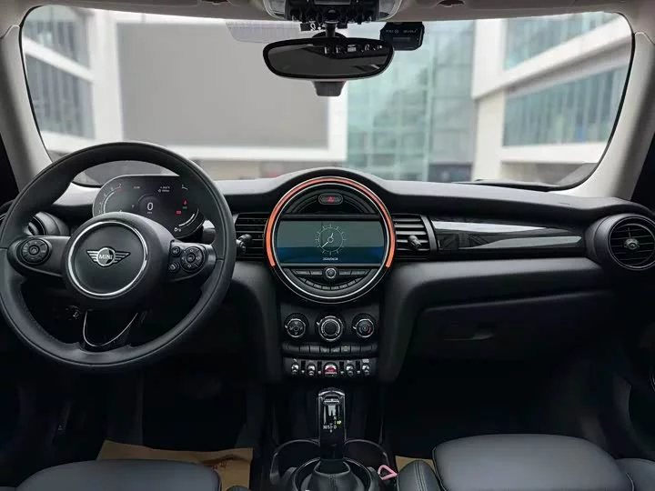 MINI 