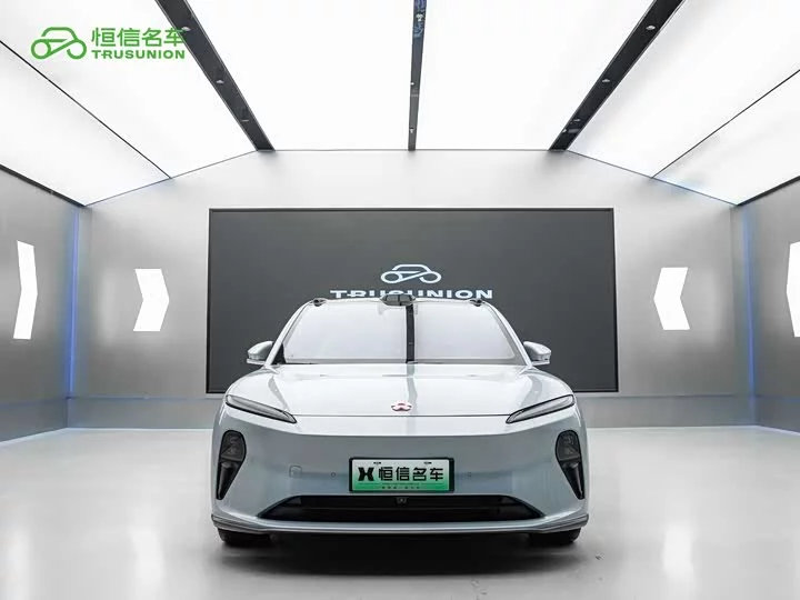 NIO ET5T