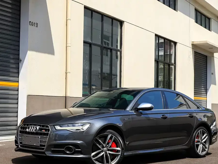 Audi S6