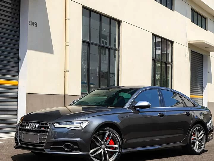 Audi S6