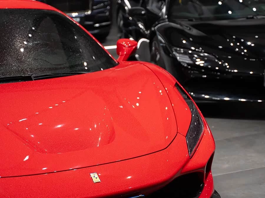 Ferrari F8