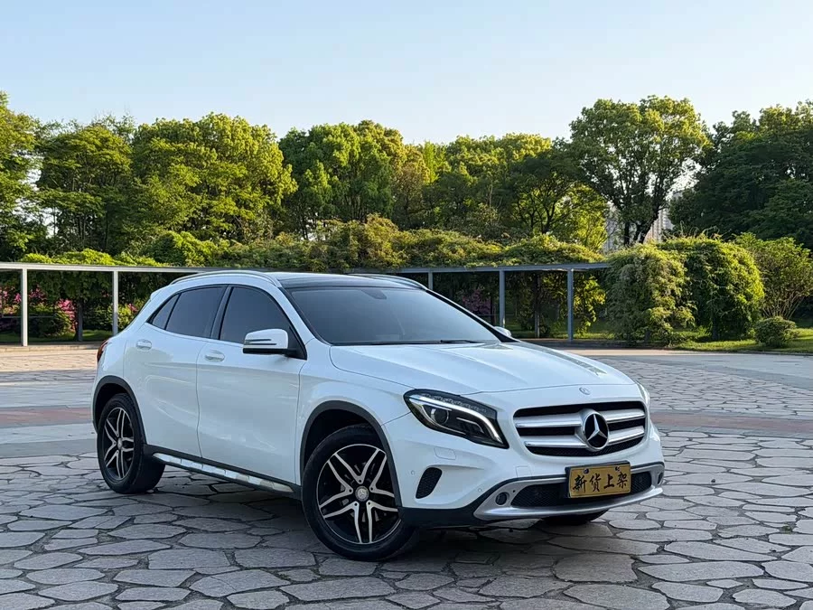 Mercedes Benz GLA