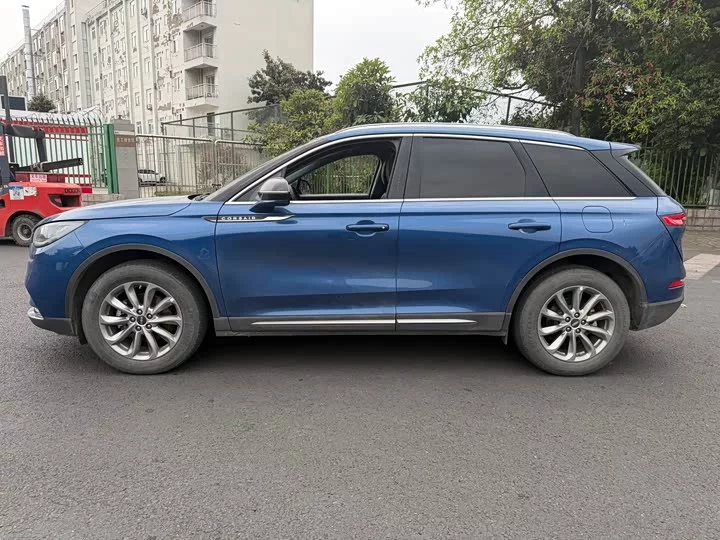 Lincoln adventurer