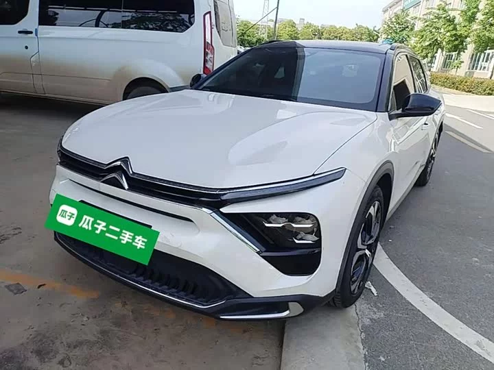Citroën Versailles C5 X
