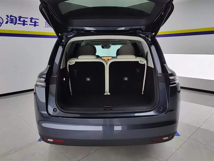 Leapmotor C16
