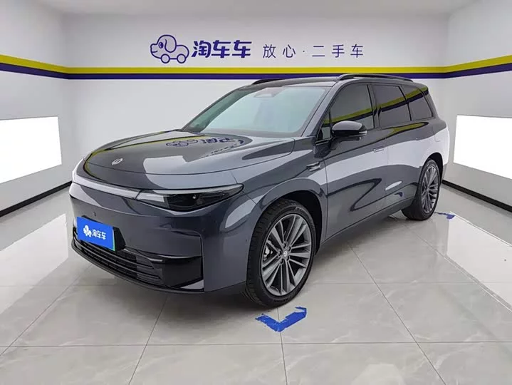 Leapmotor C16