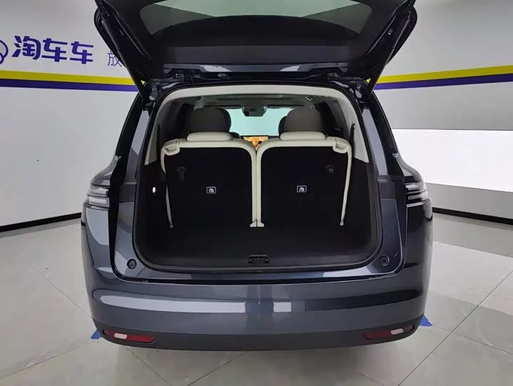 Leapmotor C16