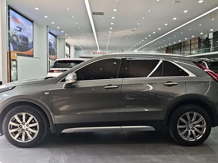Cadillac XT4
