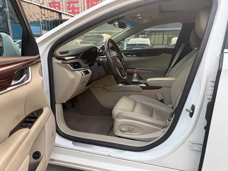 Cadillac XTS