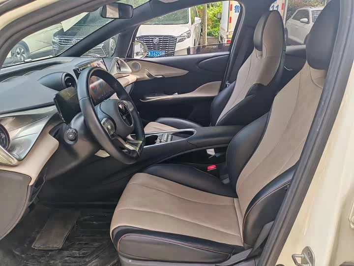 BYD dolphin