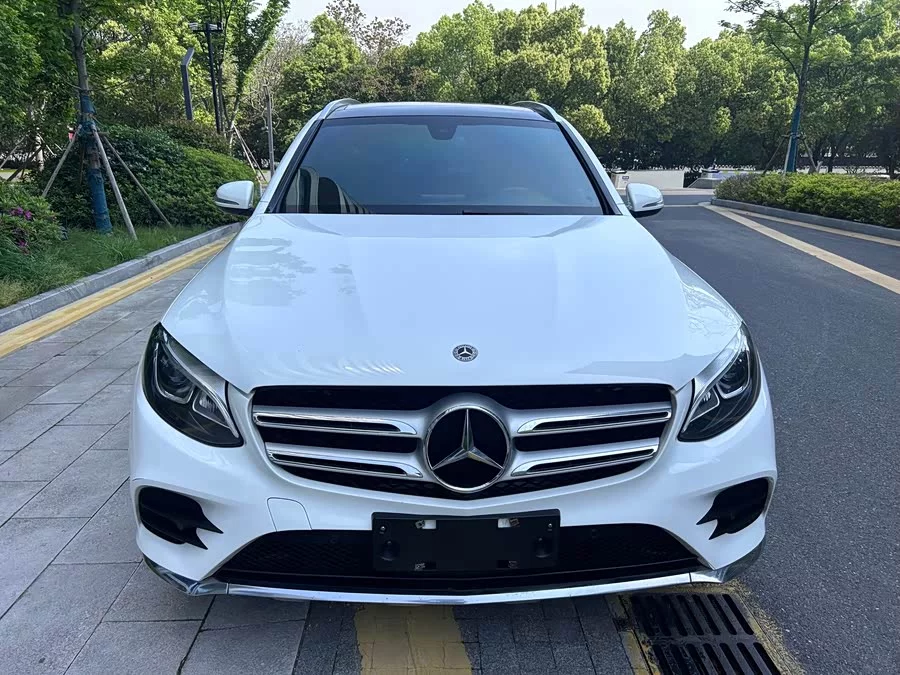Mercedes Benz GLC