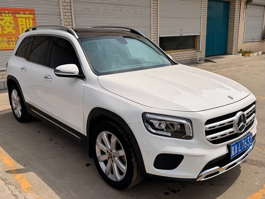 Mercedes Benz GLB