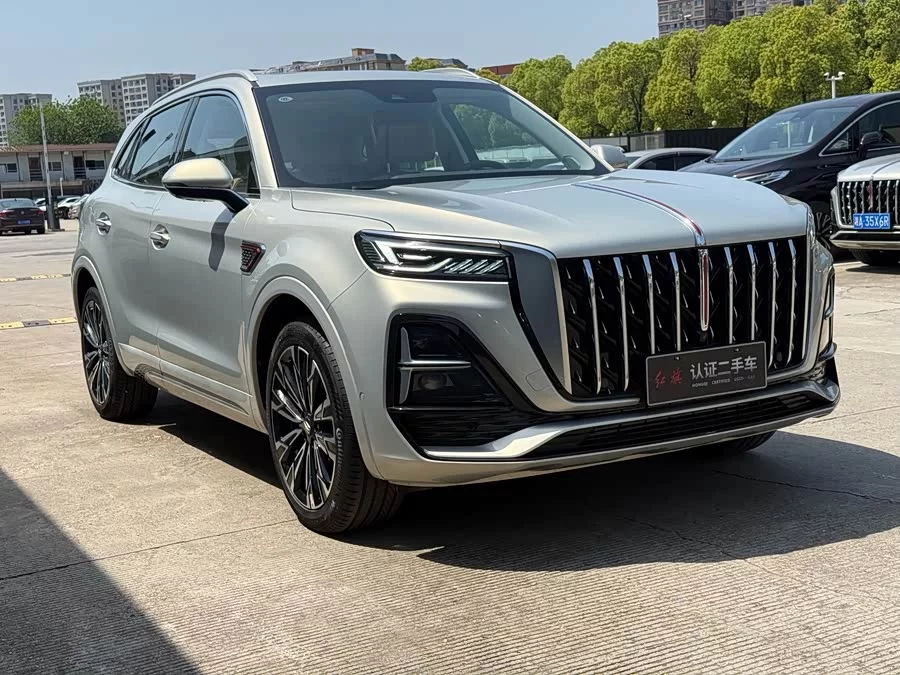 Hongqi HS5