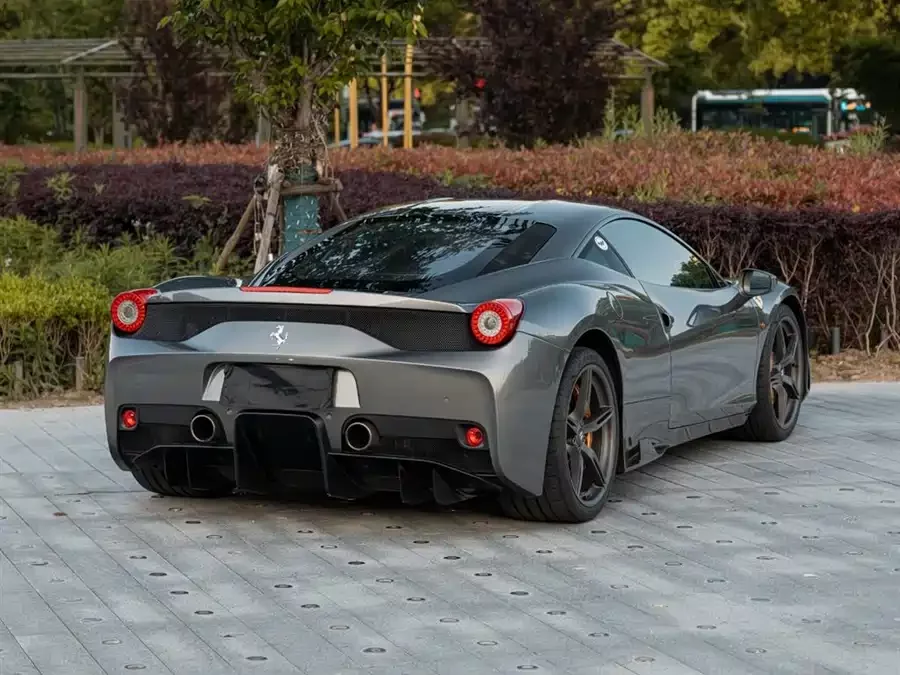 Ferrari 458
