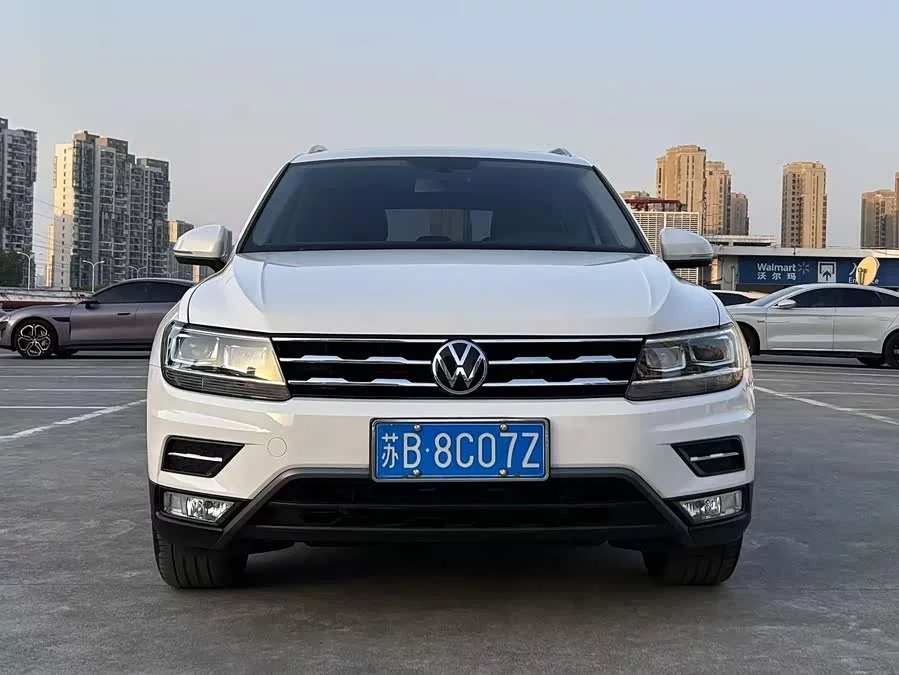 Volkswagen Tiguan L