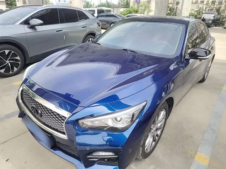 Infiniti Q50L
