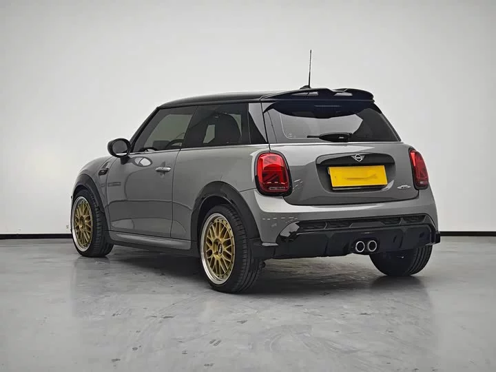 MINI JCW